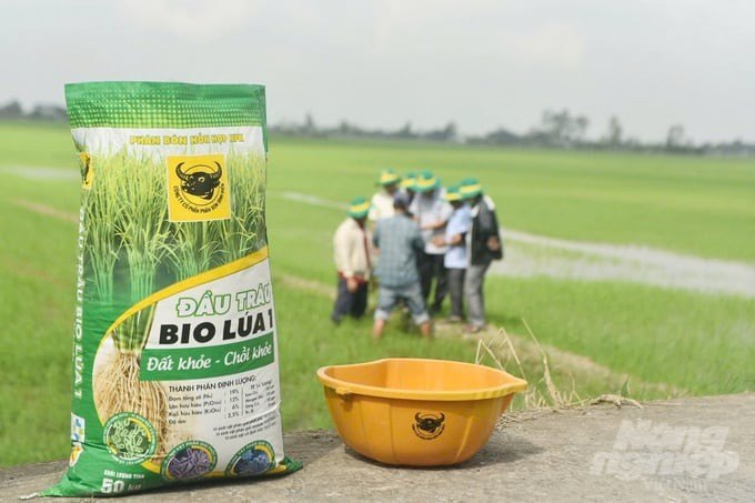 Phân bón Đầu Trâu Bio - Canxi “mở khoá” hiệu quả trong quá trình xử lý rơm rạ