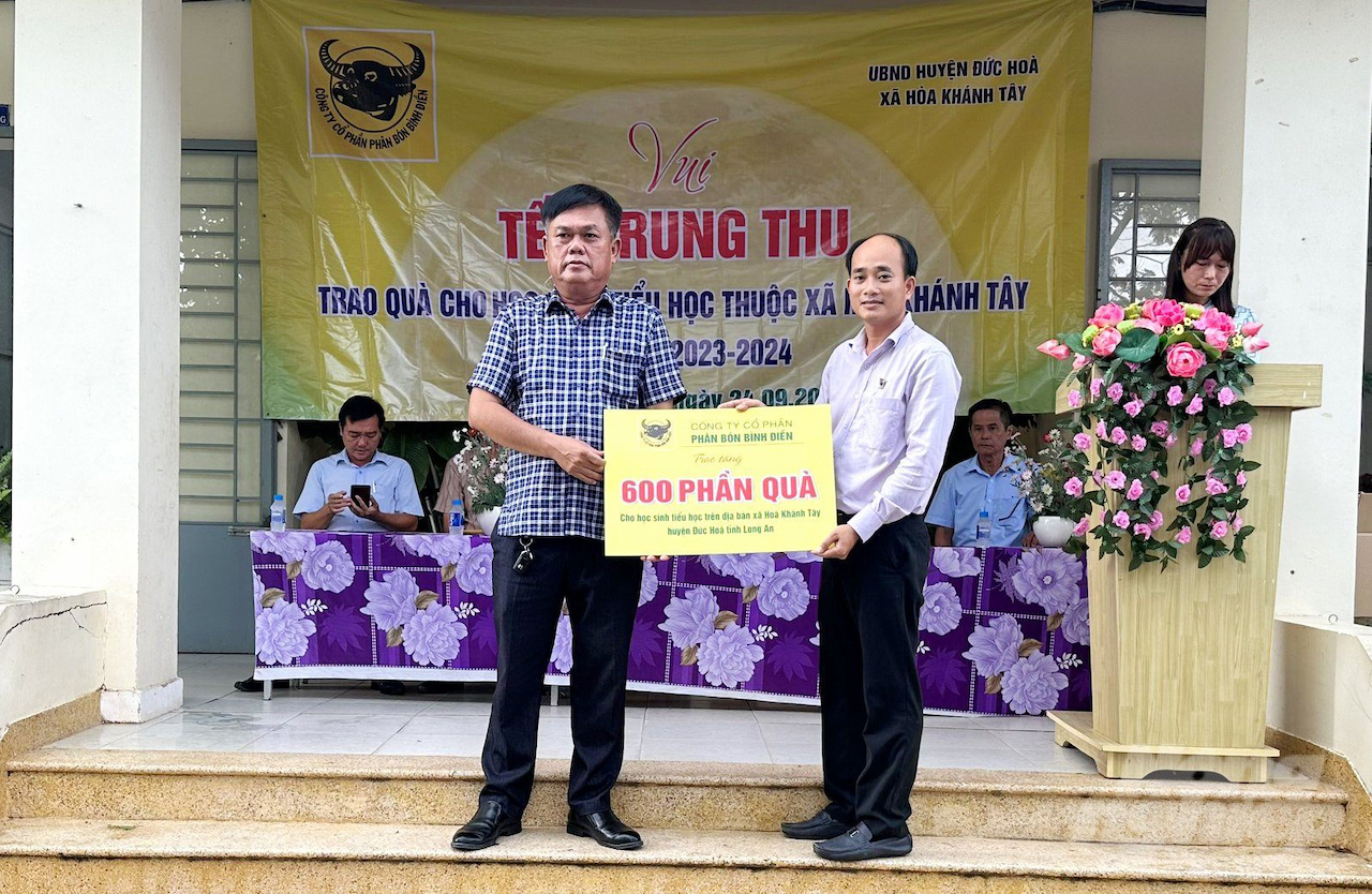 Bình Điền trao 600 phần quà Tết Trung thu cho học sinh nghèo