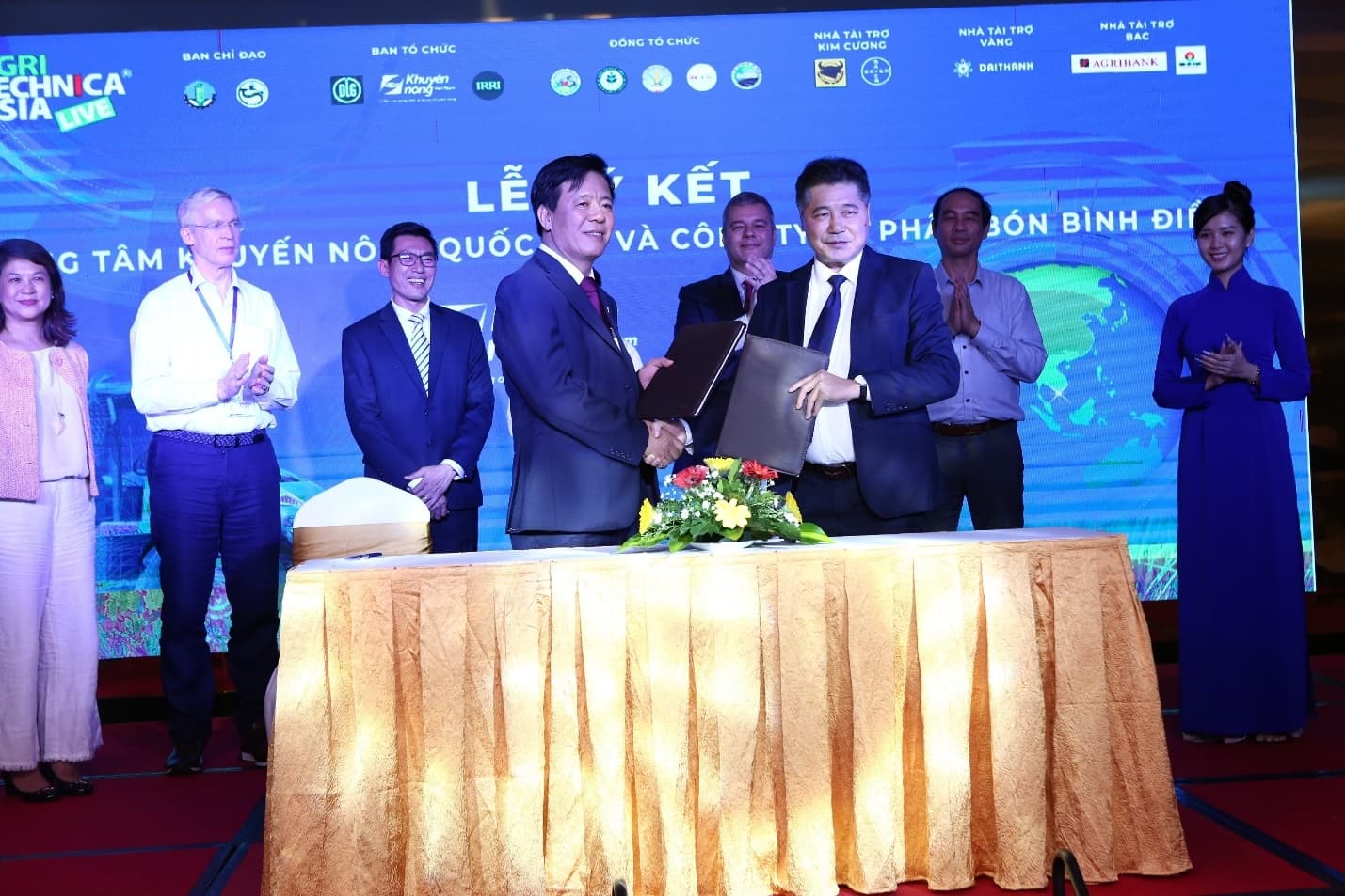 Quy trình canh tác lúa thông minh thích ứng với biến đổi khí hậu ở ĐBSCL được Bộ NN&PTNT công nhận là tiến bộ kỹ thuật