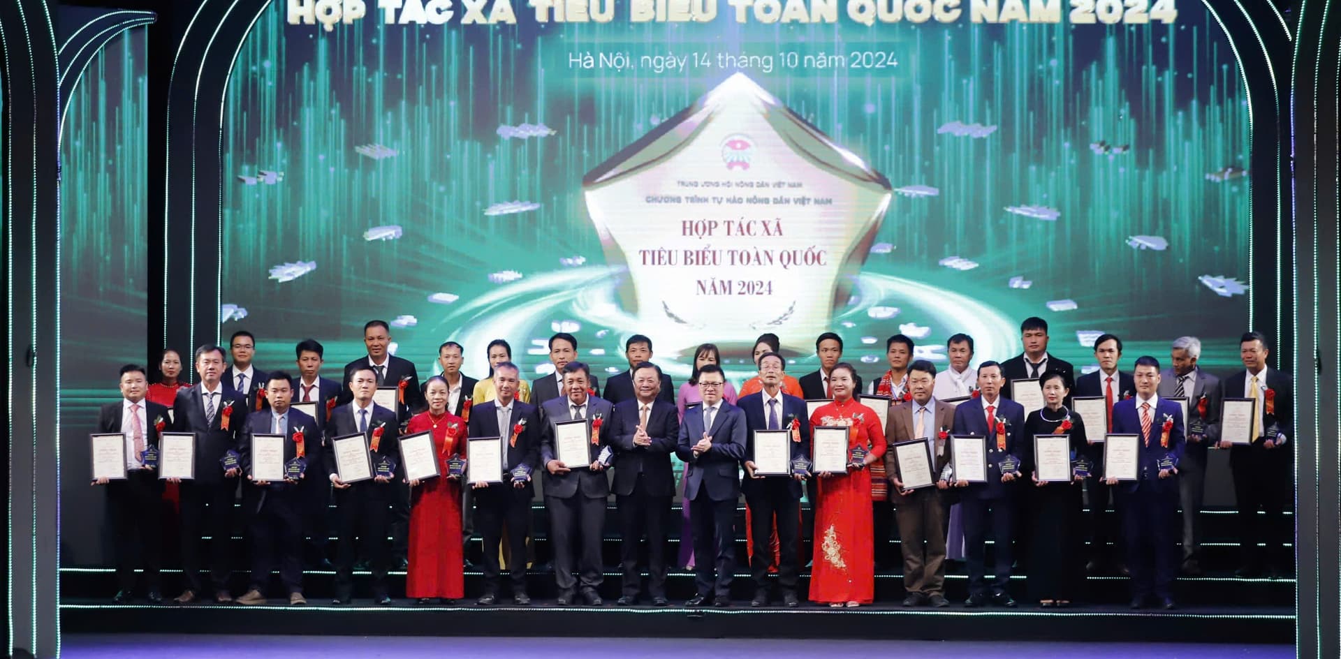BÌNH ĐIỀN ĐỒNG HÀNH CÙNG TỰ HÀO NÔNG DÂN VIỆT NAM