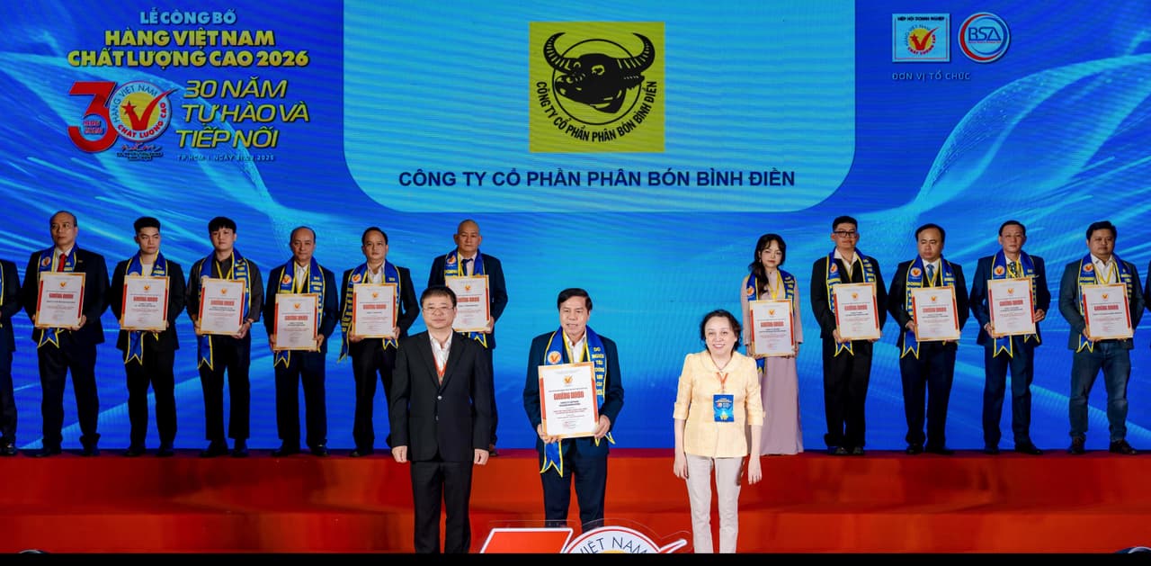 Bình Điền đón nhận danh hiệu Hàng Việt Nam Chất lượng cao lần thứ 22 liên tiếp: Khẳng định vững chắc vị thế “Bạn đồng hành của nhà nông”