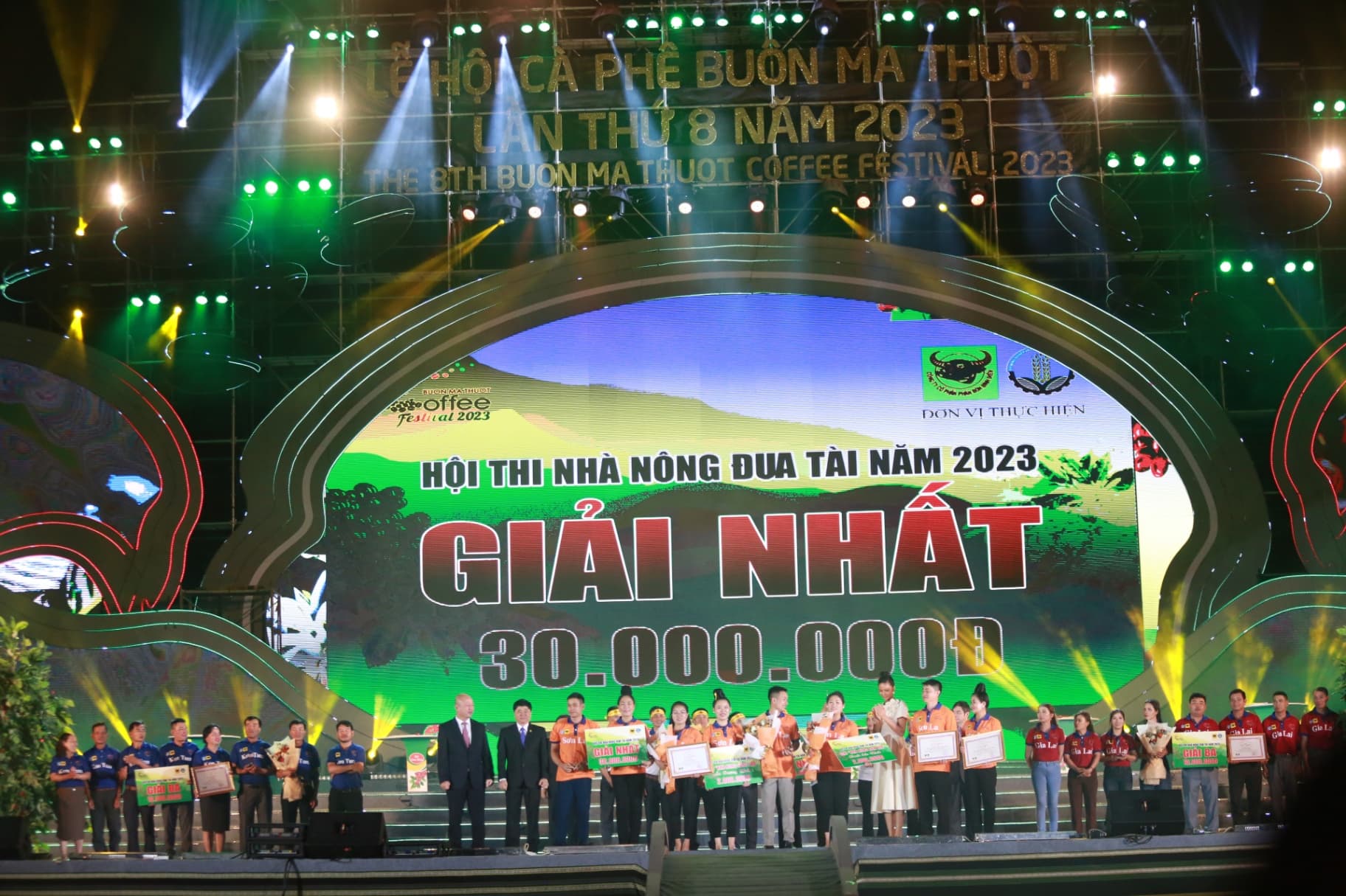 Nhà Nông đua tài tại Lễ hội cà phê năm 2023: PHẦN THƯỞNG CAO NHẤT DÀNH CHO ĐỘI SƠN LA